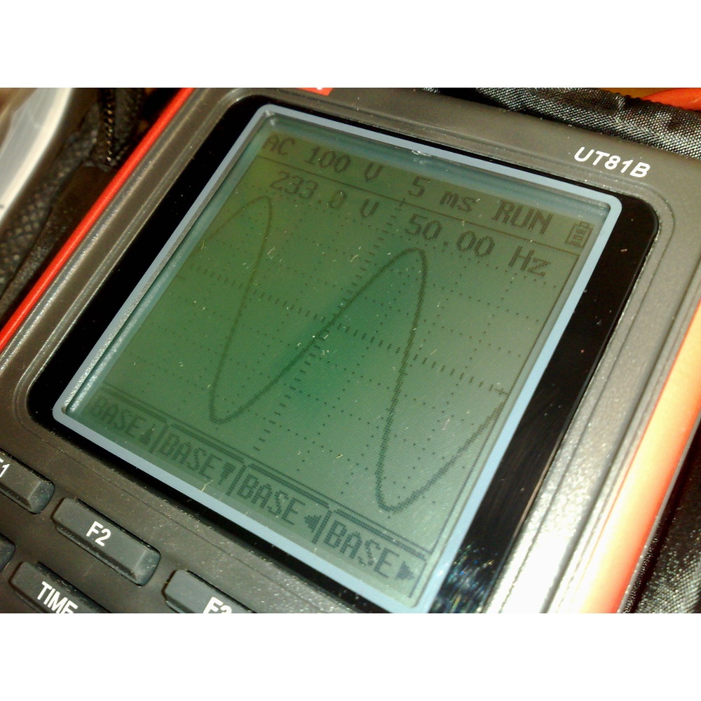 APC Smart-UPS 1500VA LCD 230V Pure Sine Wave (SMT1500I)